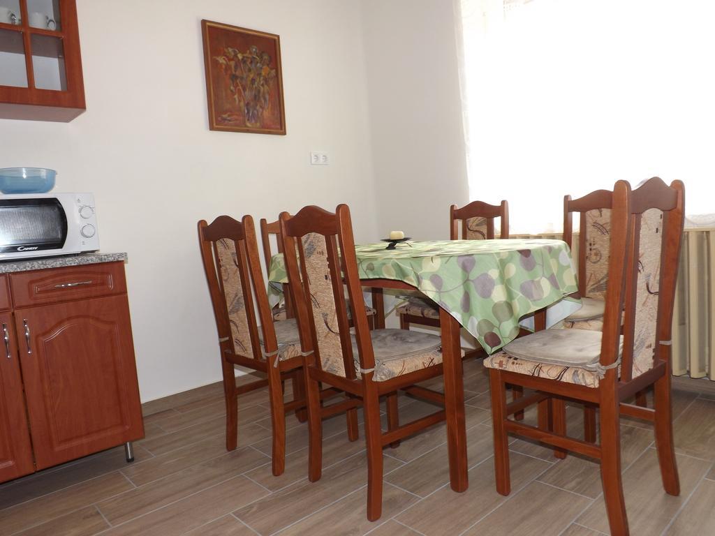 Fagyoengy Apartment Sarvar Room photo