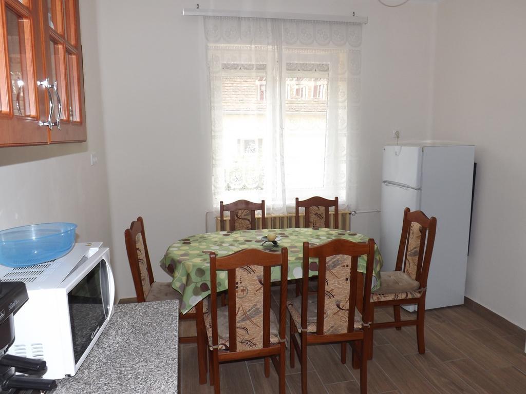 Fagyoengy Apartment Sarvar Room photo